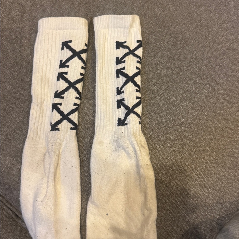Off-White authentic Crew Socks with Black Logo Arrows. used but still life left. - Picture 4 of 4